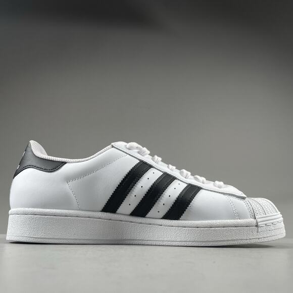 Adidas Superstar Mens 10 White Black Gold Leather Casual Sneaker Athletic EG4958 - Picture 5 of 8